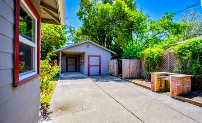 Photo - 2732 Village Side Dr