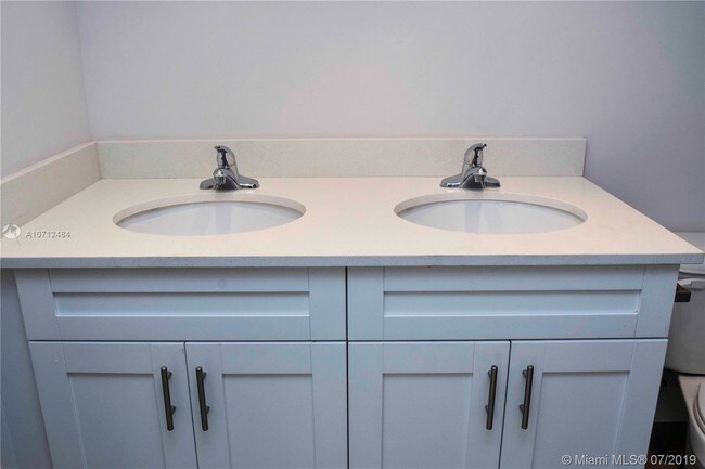 Photo - 1010 N 18th Ct Unit C