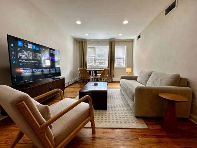 Photo - 3161 N Cambridge Ave Unit ID1322526P