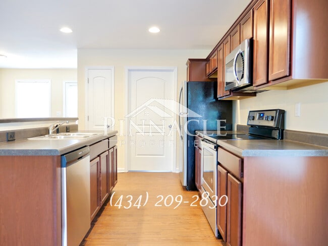 Photo - 2313 Acorn St