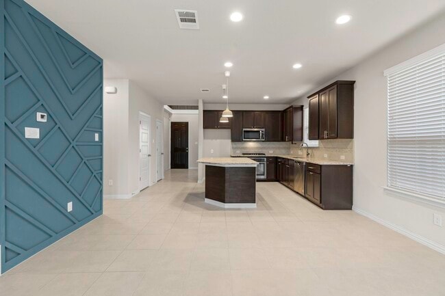 Photo - 22025 Abigail Way