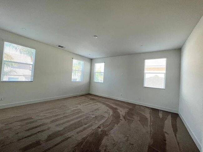 Photo - 15882 Kingston Rd