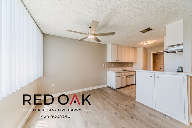 Photo - 15101 Magnolia Blvd Unit B11