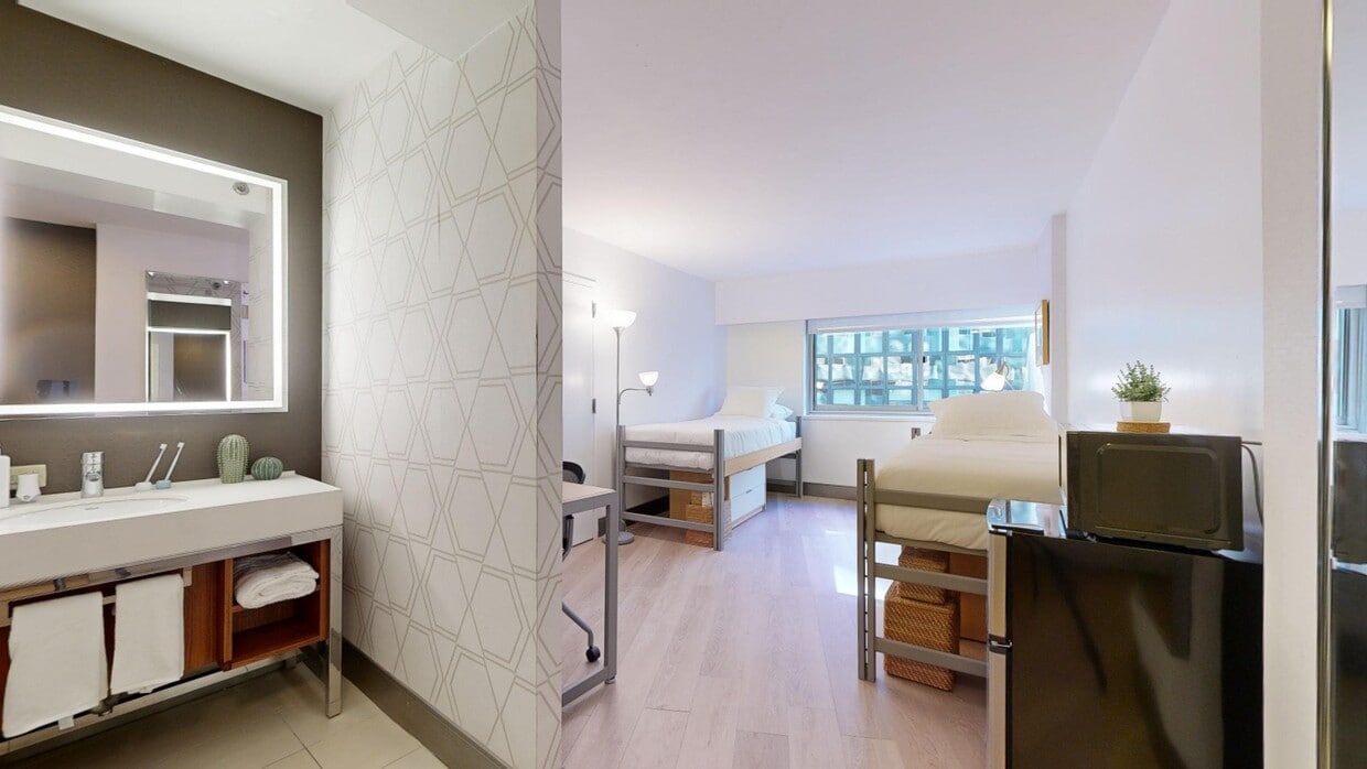 Photo - FOUND Study Midtown East - Student/Intern Apartments