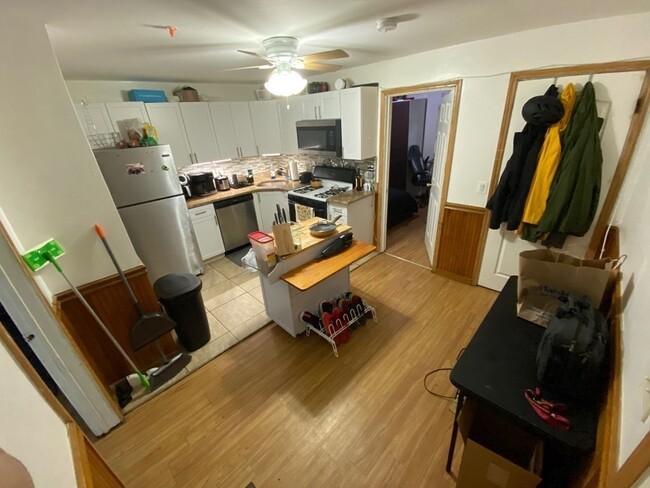 Photo - 256 Hurley St Apartment Unit #1R