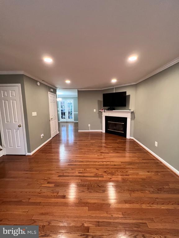 Building Photo - 7783 Black Horse Ct Rental