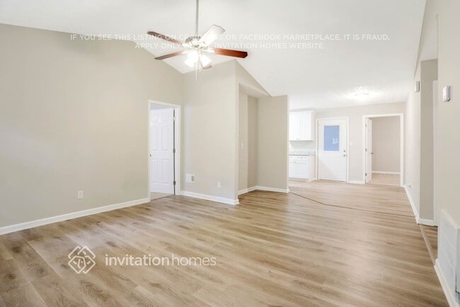 Photo - 460 Azalea Dr