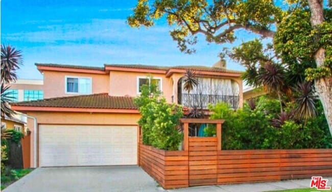 Building Photo - 1242 17th St