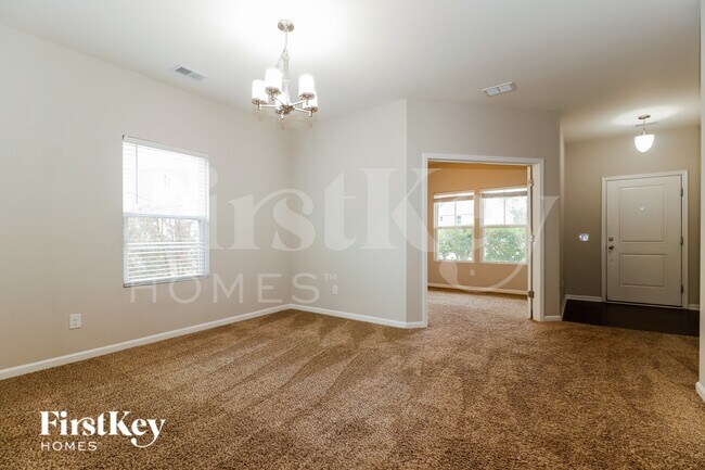 Photo - 104 Breeders Ct