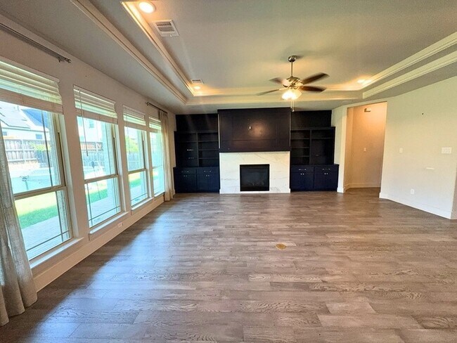 2151 Lassen Dr