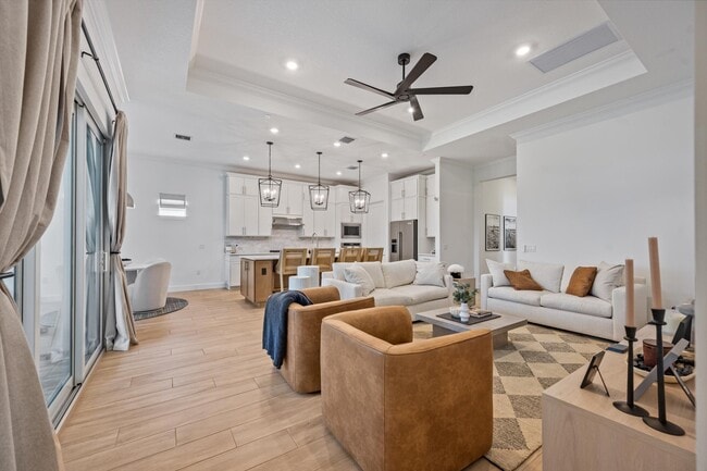 Photo - 298 Geillis Path