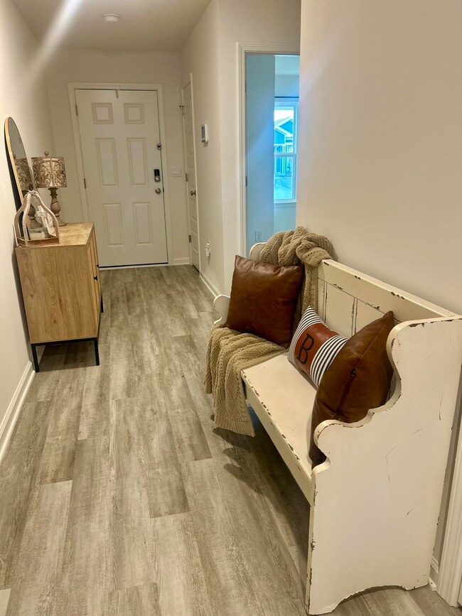 Photo - 211 Gray Owl Dr