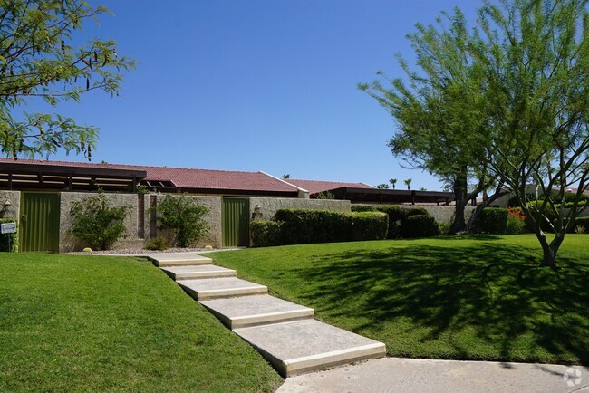 Building Photo - 204 N Hermosa Dr Rental