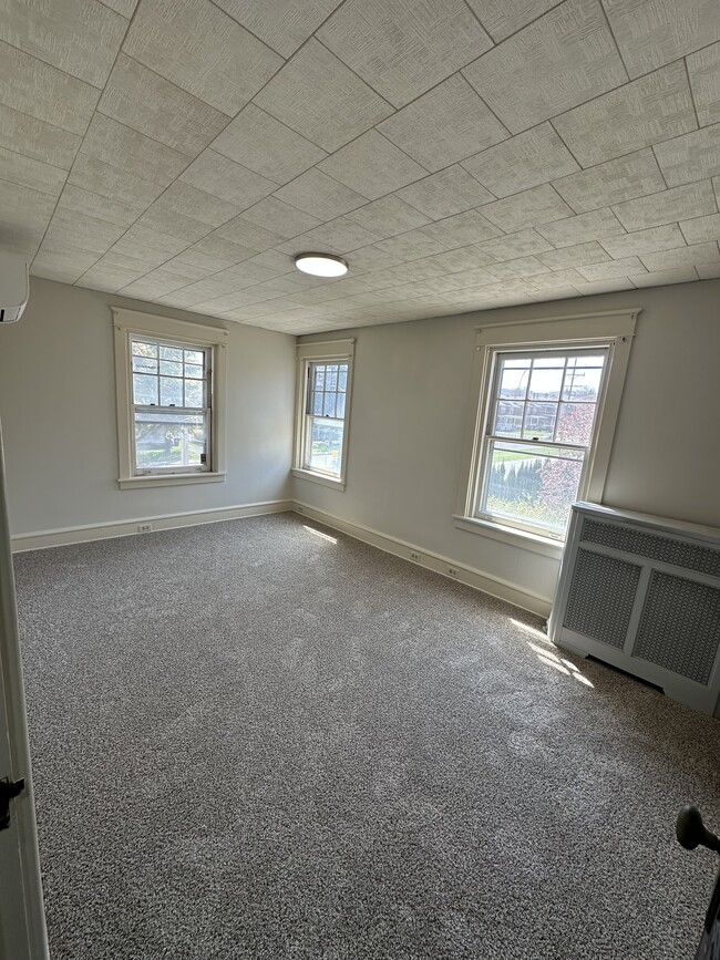 Photo - 700 Carsonia Ave