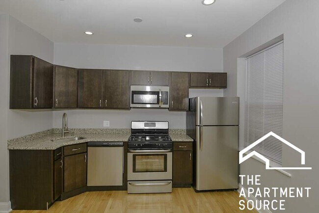 Photo - 2958 N Washtenaw Ave Unidad 1