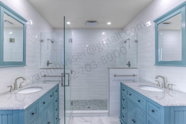 Photo - 6821 E 4th St