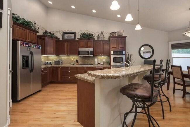 Photo - 1636 E Fireside Dr