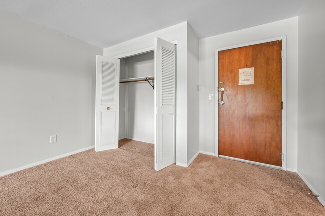 Photo - Pembrooke Court Apartments