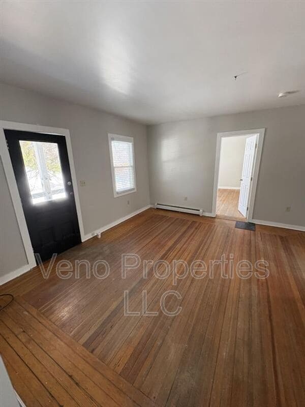 Photo - 24 W Main St