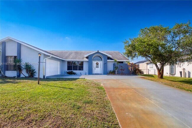 Photo - 5402 NW Emblem St