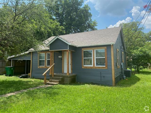 Building Photo - 106 W Tutt St Rental