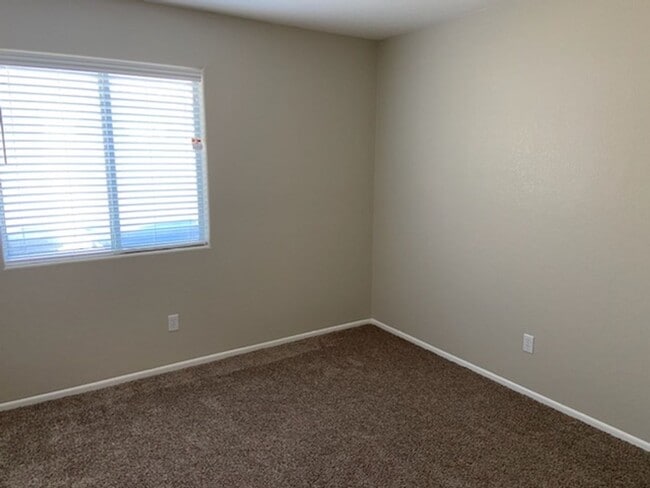Photo - Cute and comfy North Phoenix (33rd Ave & D...