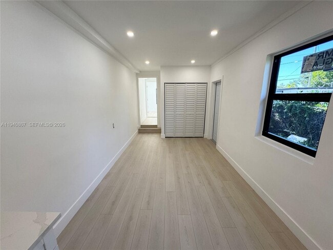 Photo - 1180 Opa-Locka Blvd Unidad 1