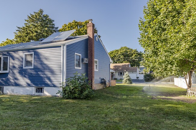 Photo - 32 Brooklyn St