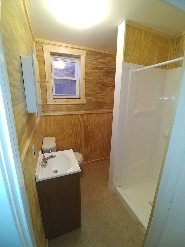 Photo - 1538 Point Breeze Ave Unit 1538 Pt Breeze 2nd Floor -