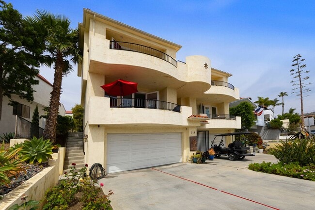 Building Photo - San Clemente Short Term Rental
