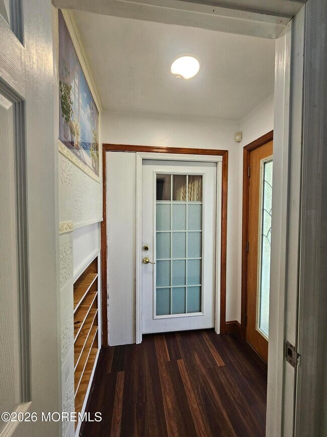 4 Reade St