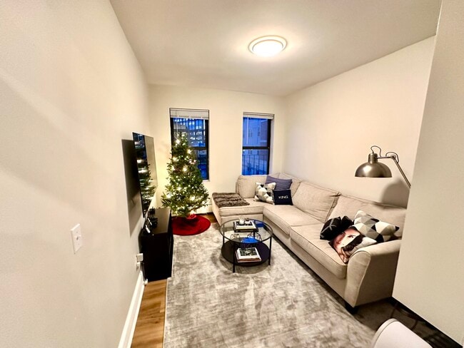 Photo - 829-833 Beacon Unit 304 Unit 304