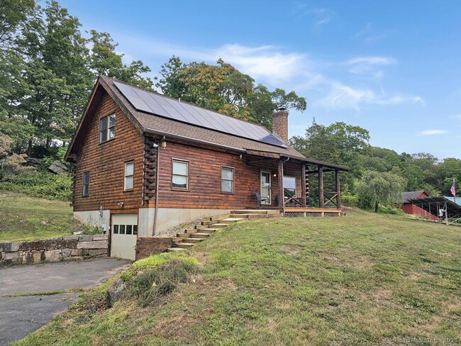 Photo - 698 Leetes Island Rd