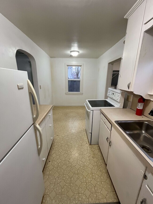 Photo - 808 E Lincoln St