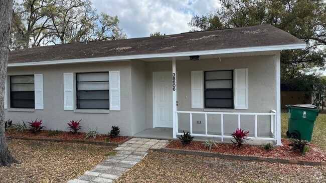 Building Photo - 2nd Avenue Unit 38606 Rental