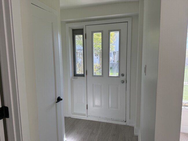 Photo - 1240 Ilona Park Rd