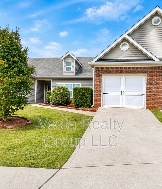 Photo - 1055 City Park Dr