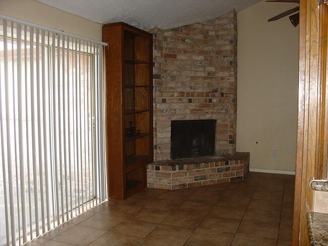 Photo - 9026 Petersham Dr