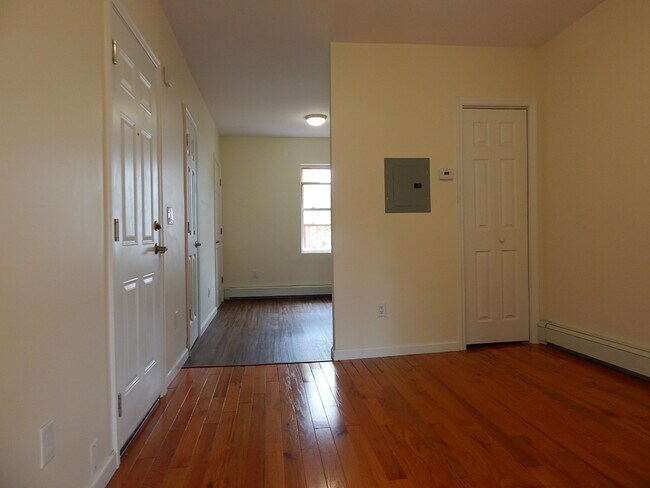 Photo - 230 5th St Unit #2