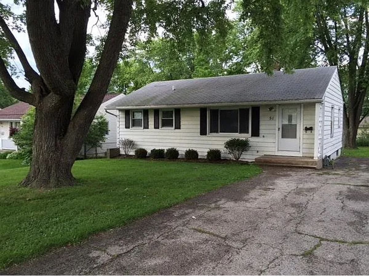 3 Bedroom in Mundelein - 3 Bedroom in Mundelein House