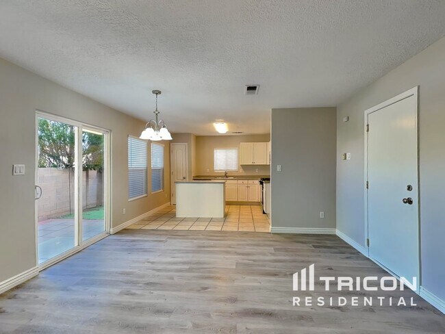 Photo - 4244 Altura Mesa Ln NE