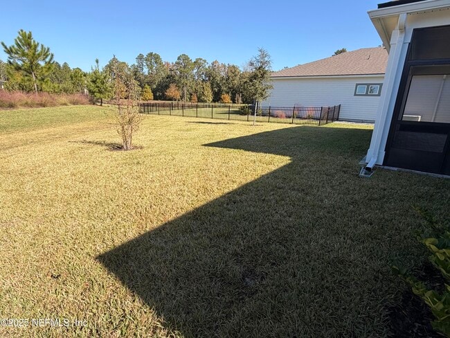 Photo - 381 Pelton Pl