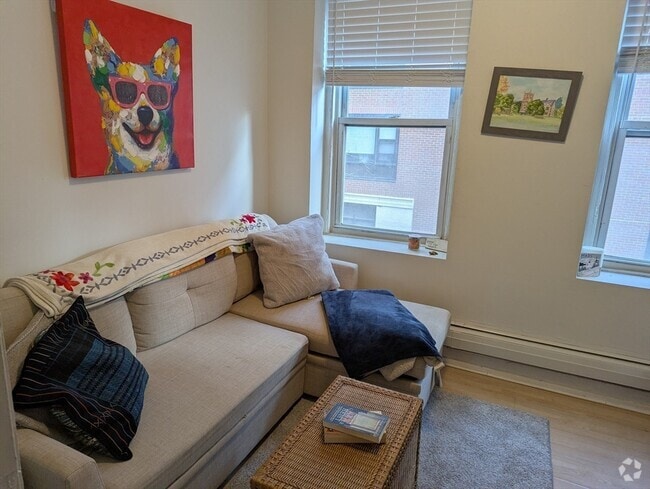 Building Photo - 274 Cambridge St Unit 6 Rental