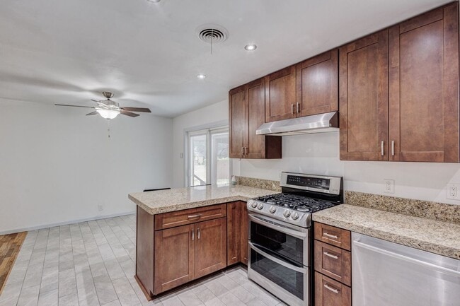 Photo - 8730 Gladwood Ln