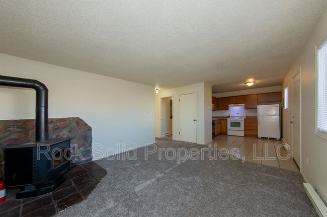 Photo - 1825 Edgewater Ave