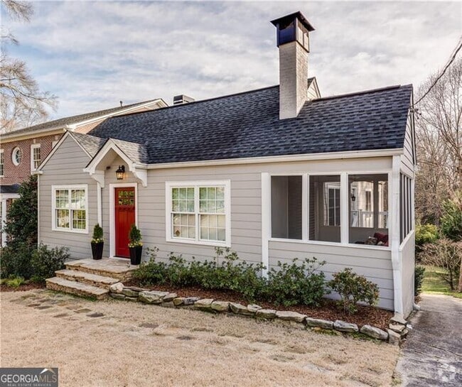 Building Photo - 311 Delmont Dr NE Rental