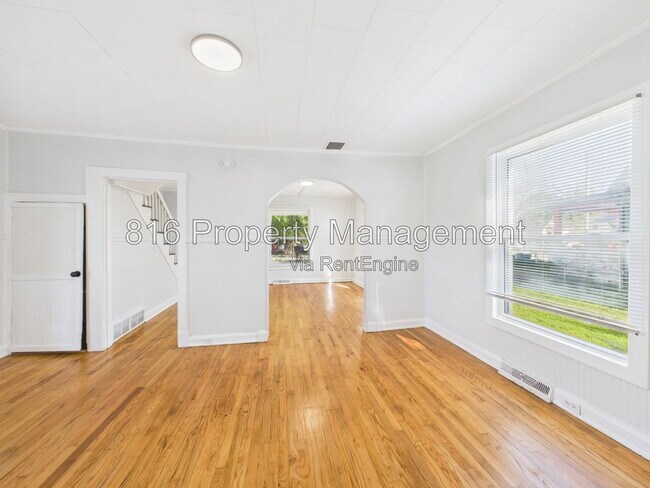 836 N Montgall Ave