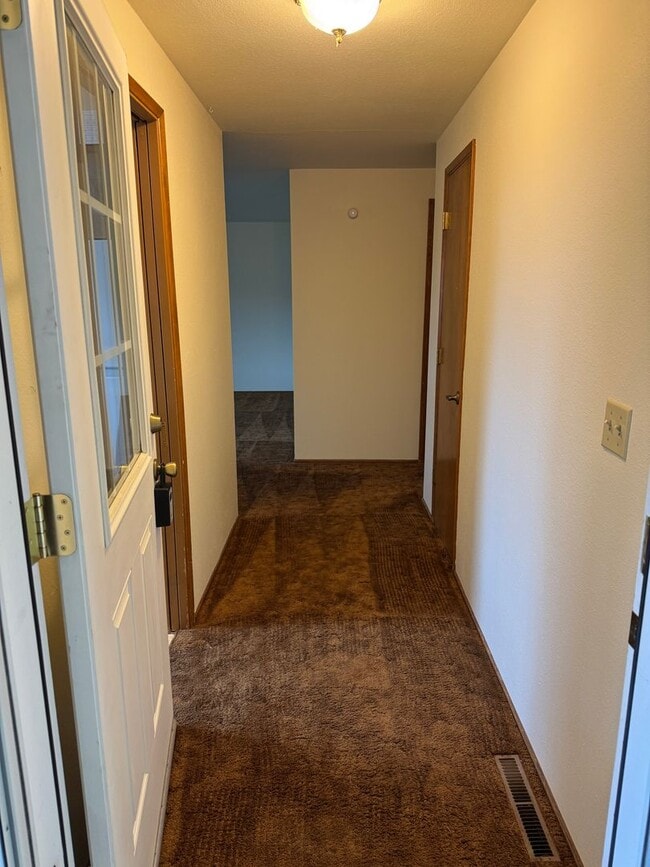 Photo - Updated 2 bedroom 1 bathroom house in Eugene!