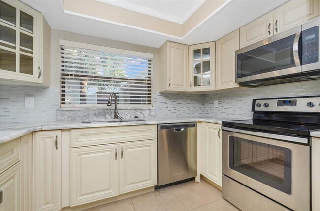 Photo - 439 S Netherwood Cres Unidad 439