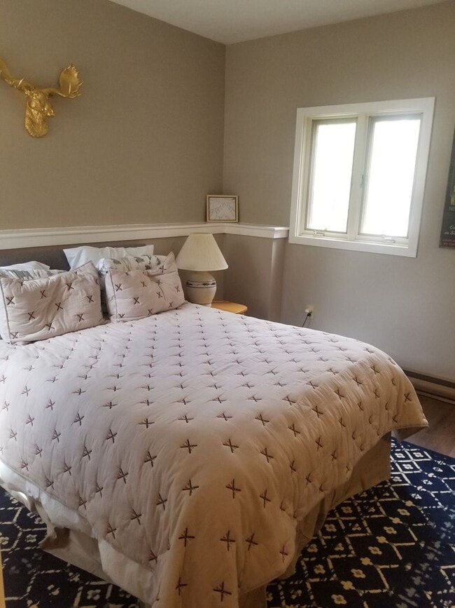 Photo - $1,800 - 2 Bed, 2 Bath Furnished SUMMER 6 month seasonal available 4/15